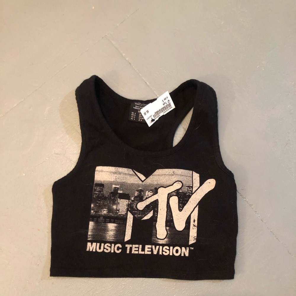 Crop top